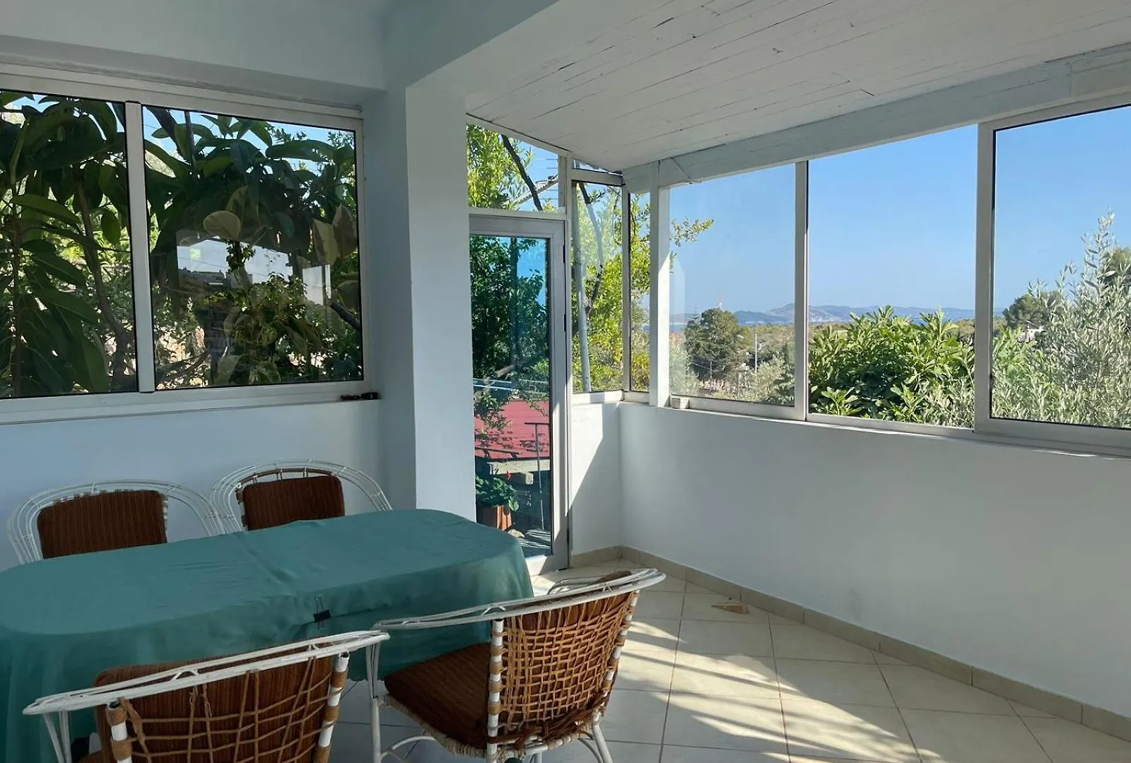 Orest Apartament Saranda